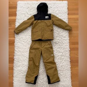 The North Face snow ski set with 3 in one jacket and snow pants
